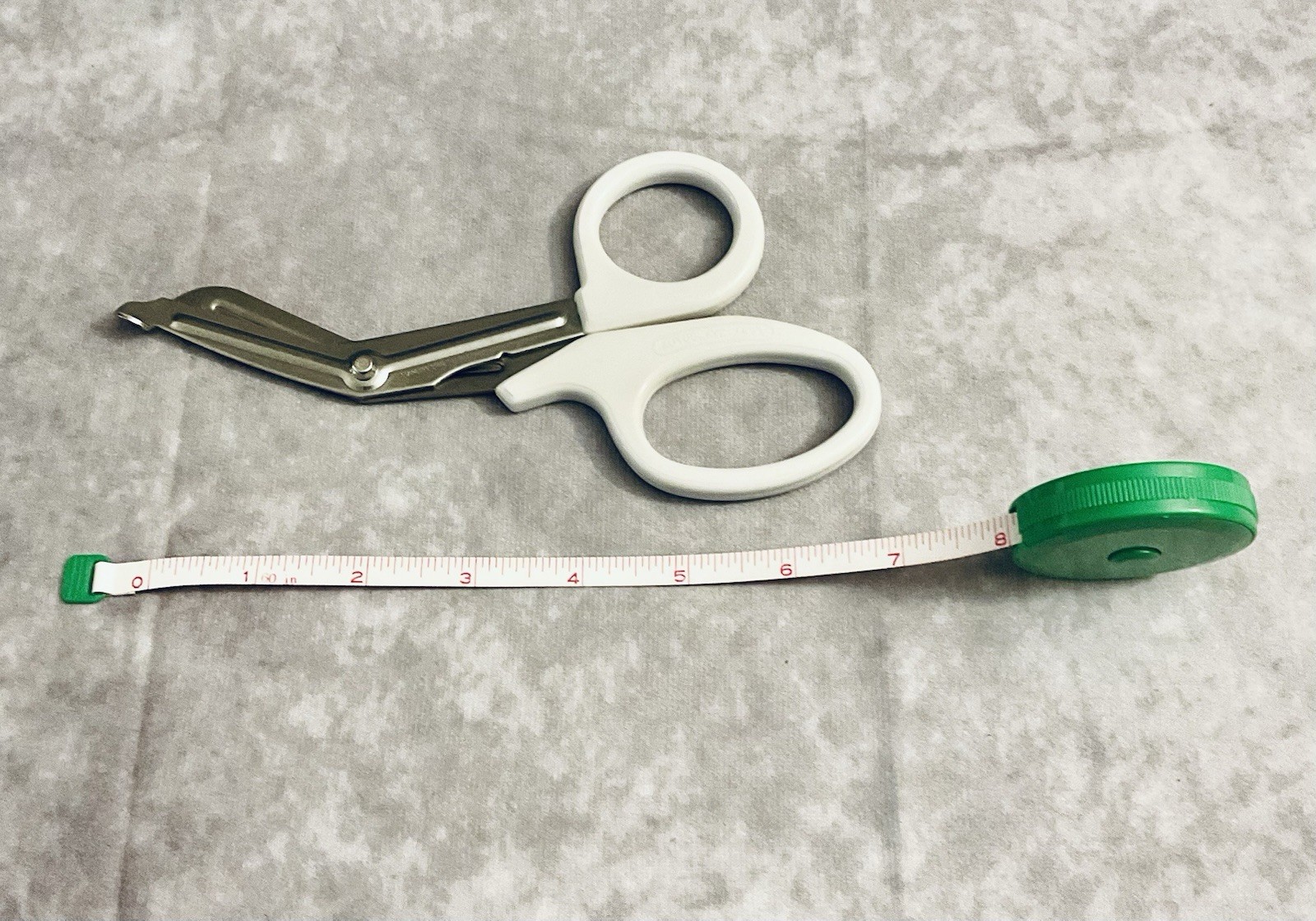 CELEBREX PHARMACEUTICAL REP PROMO FIRST AID SHEARS AND TAPE MEASURE