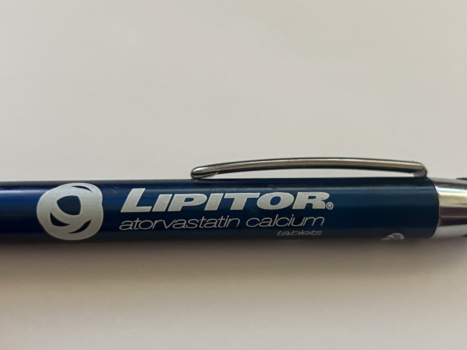 LIPITOR PHARMACEUTICAL DRUG REP PENS COLLECTIBLE heavy metal clear blue