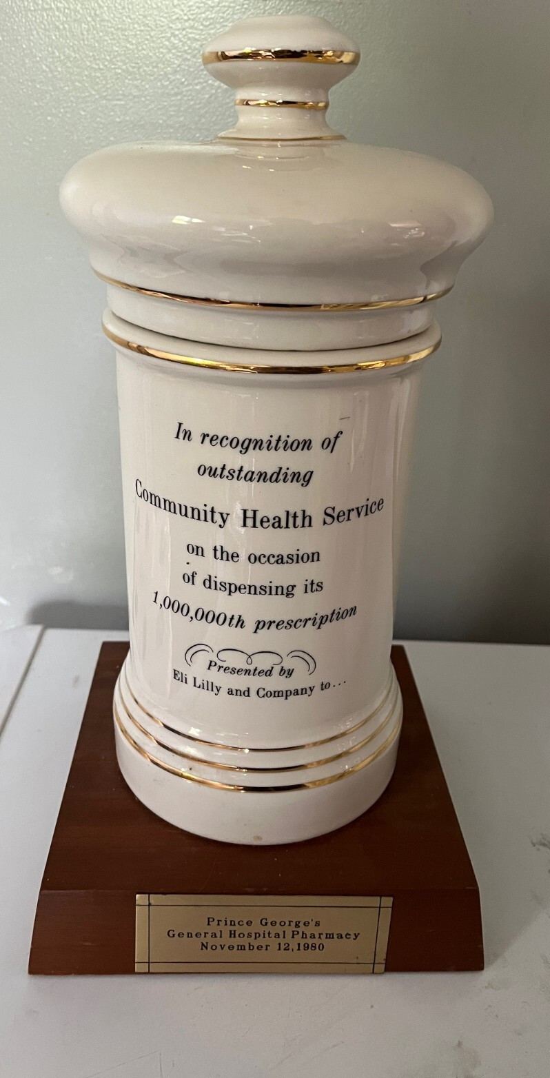 VINTAGE PHARMACY Porcelain APOTHECARY JAR Presentation Award on Stand