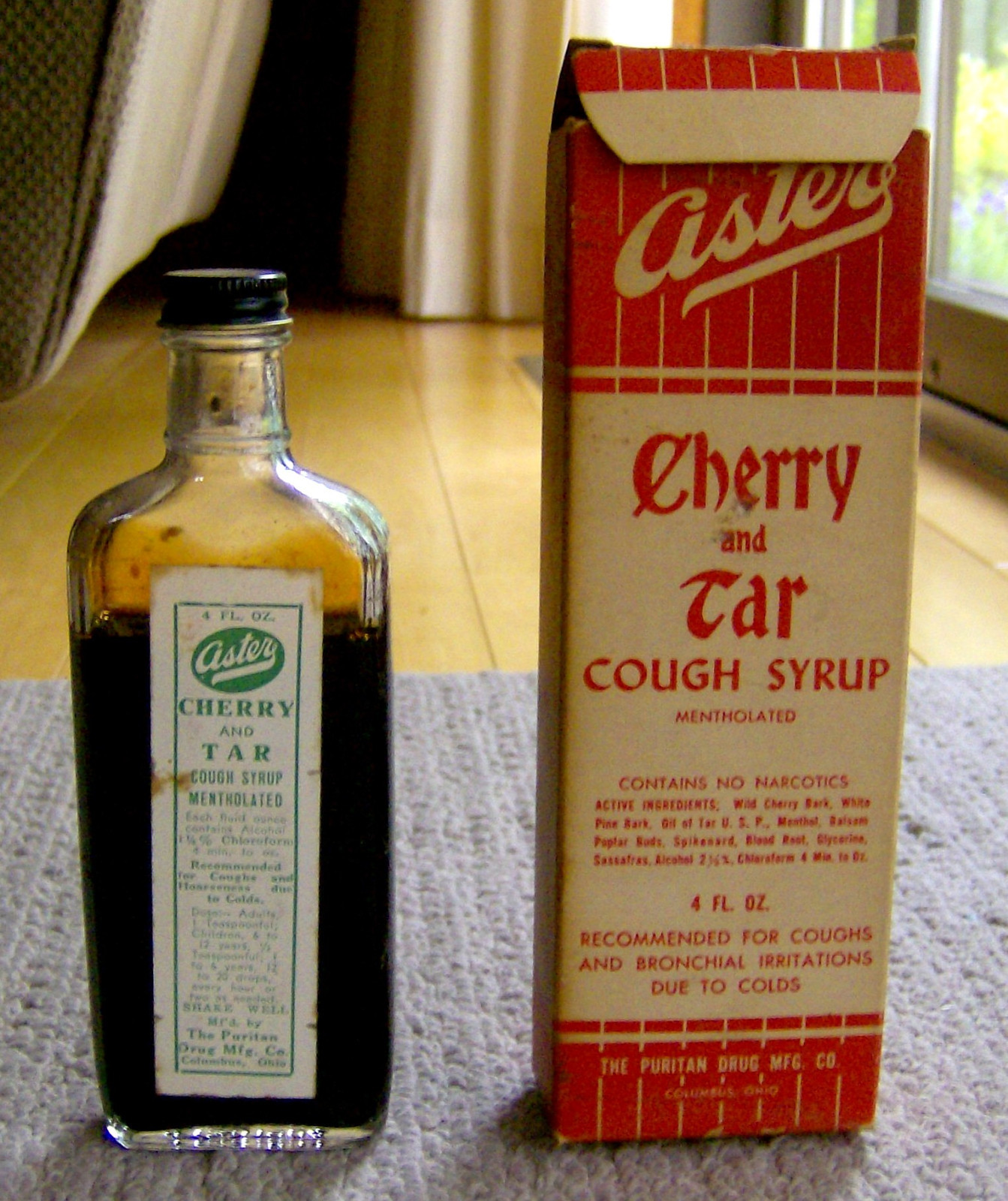 antique 1930s ASTER Cherry & Tar cough syrup GLASS MEDICINE BOTTLE w/box vintage