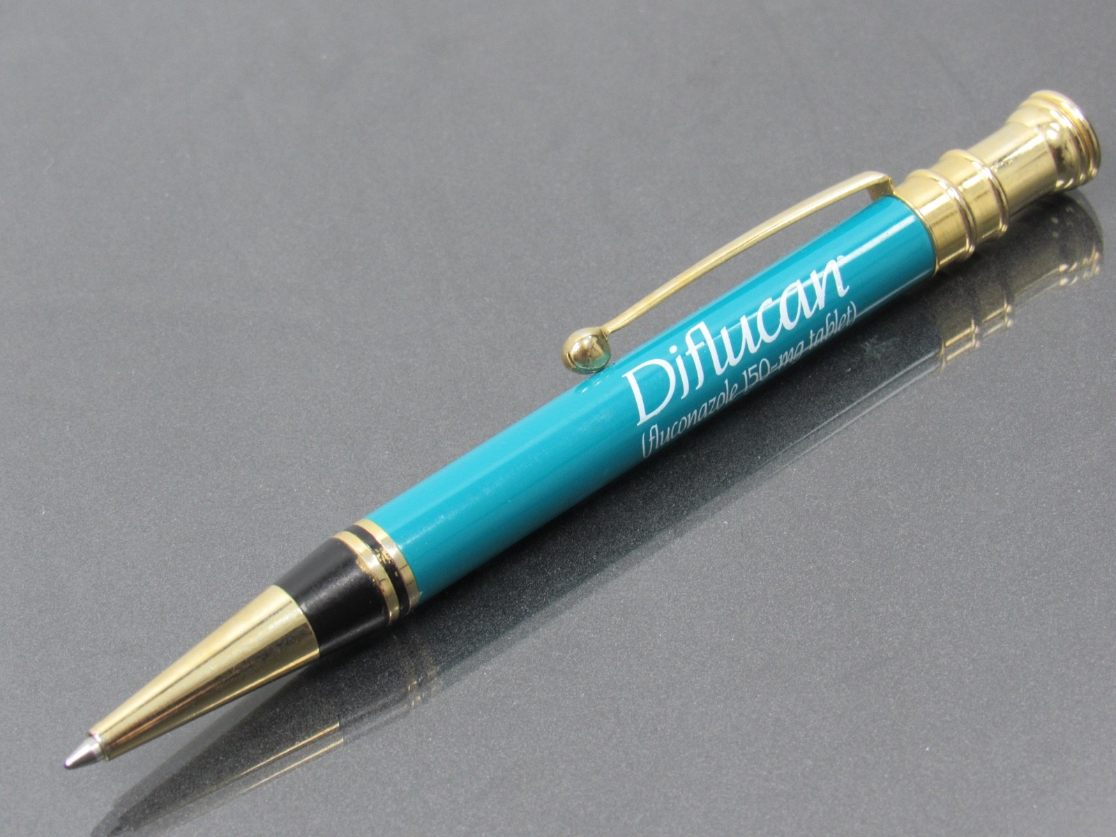Diflucan Metal PEN Drug Rep Pharmaceutical Promo Advertising Nailhead Clicker