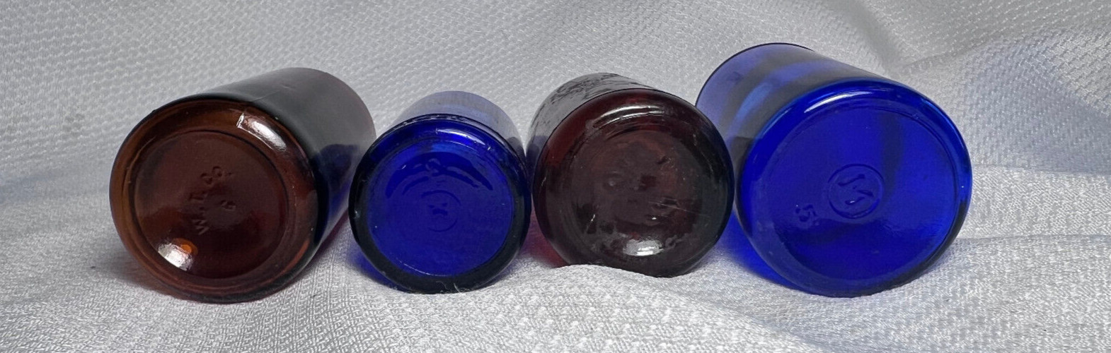Vtg Lot Of 4 Cobalt Blue & Brown Drug Store Pharmaceutical Bottles Bromo Seltzer