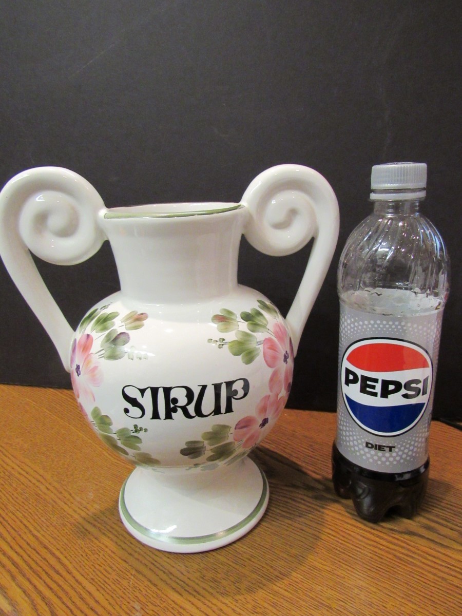 RARE WESTERN GERMANY AH HANDGEMALT “SIRUP” WHITE WITH FLOWERS CERAMI (EZS001268)