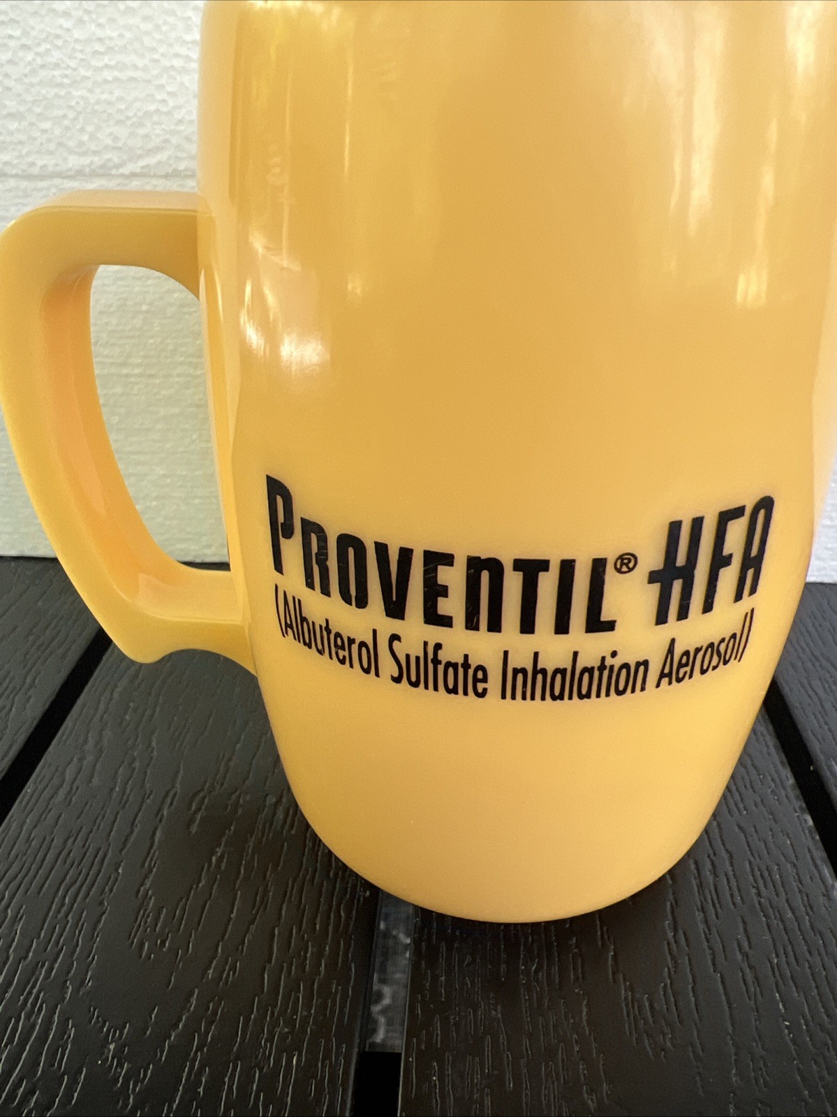 NEW Proventil HFA Yellow Plastic 16 oz Coffee Mug Pharmaceutical Rep USA Unused