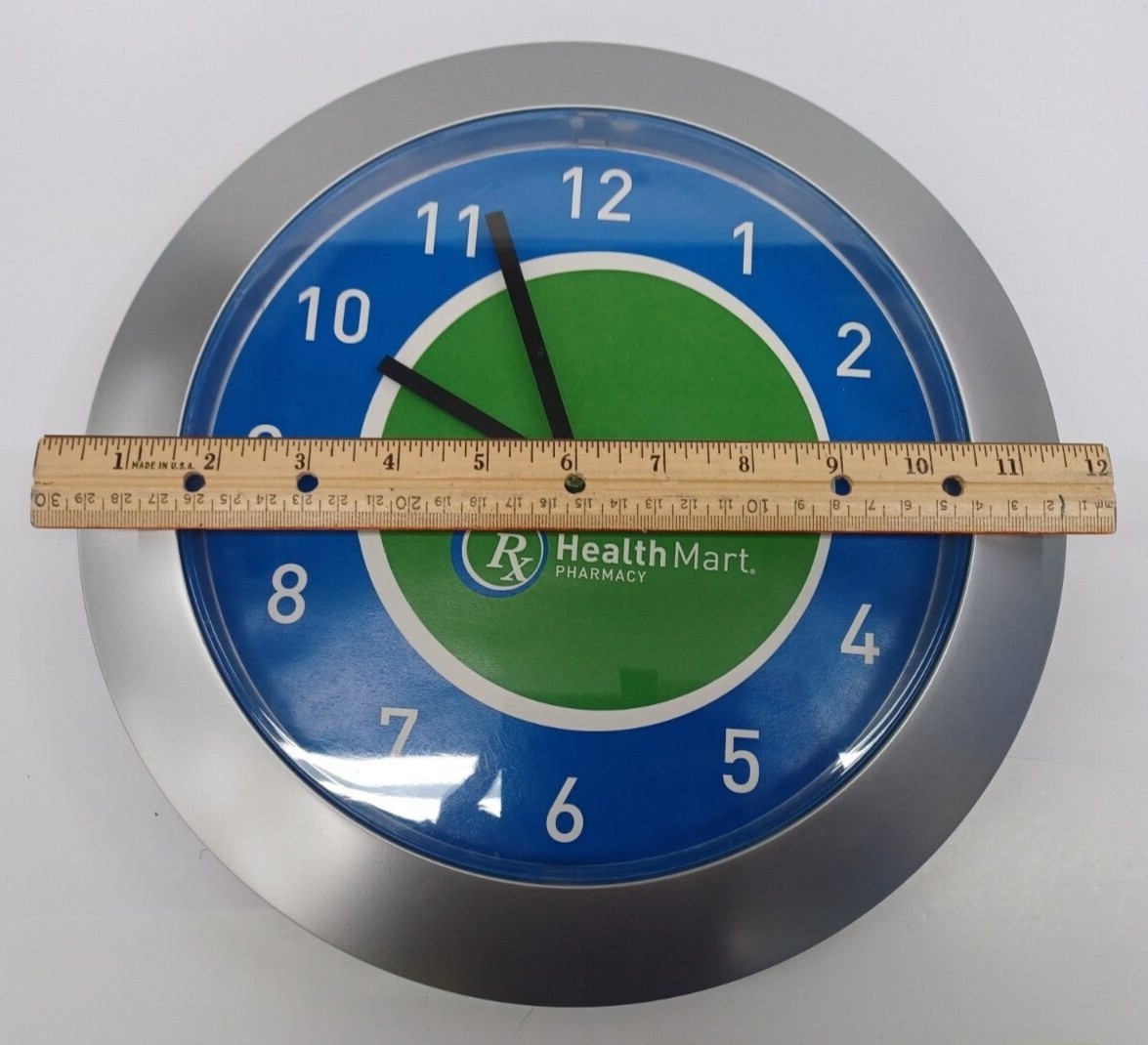 HealthMart Pharmacy McKesson 12″ Pharmaceutical Advertising Collectible Clock