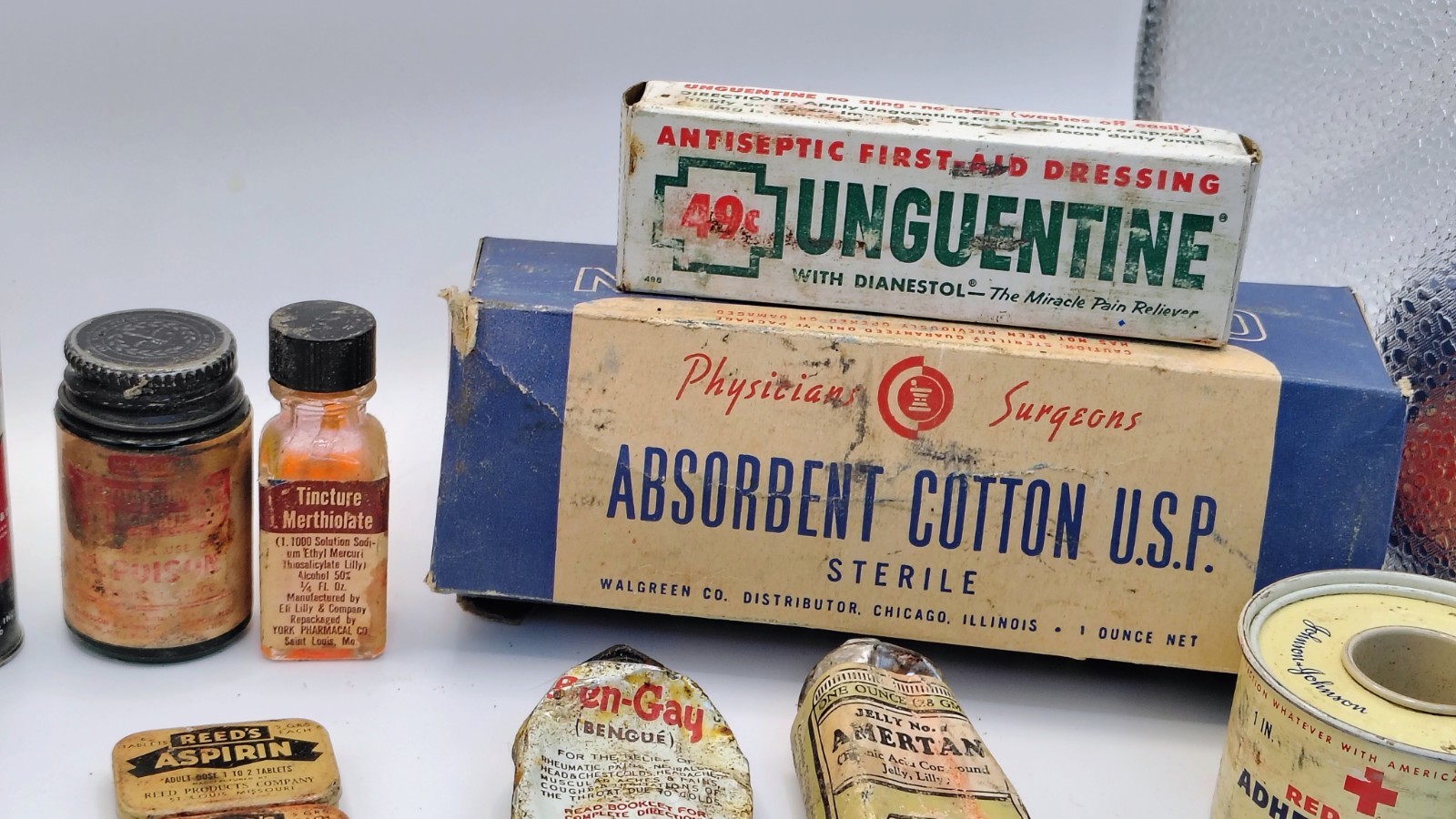 Vintage/Antique First Aid Bandages Bengay Aspirin Johnson & Johnson Walgreens…