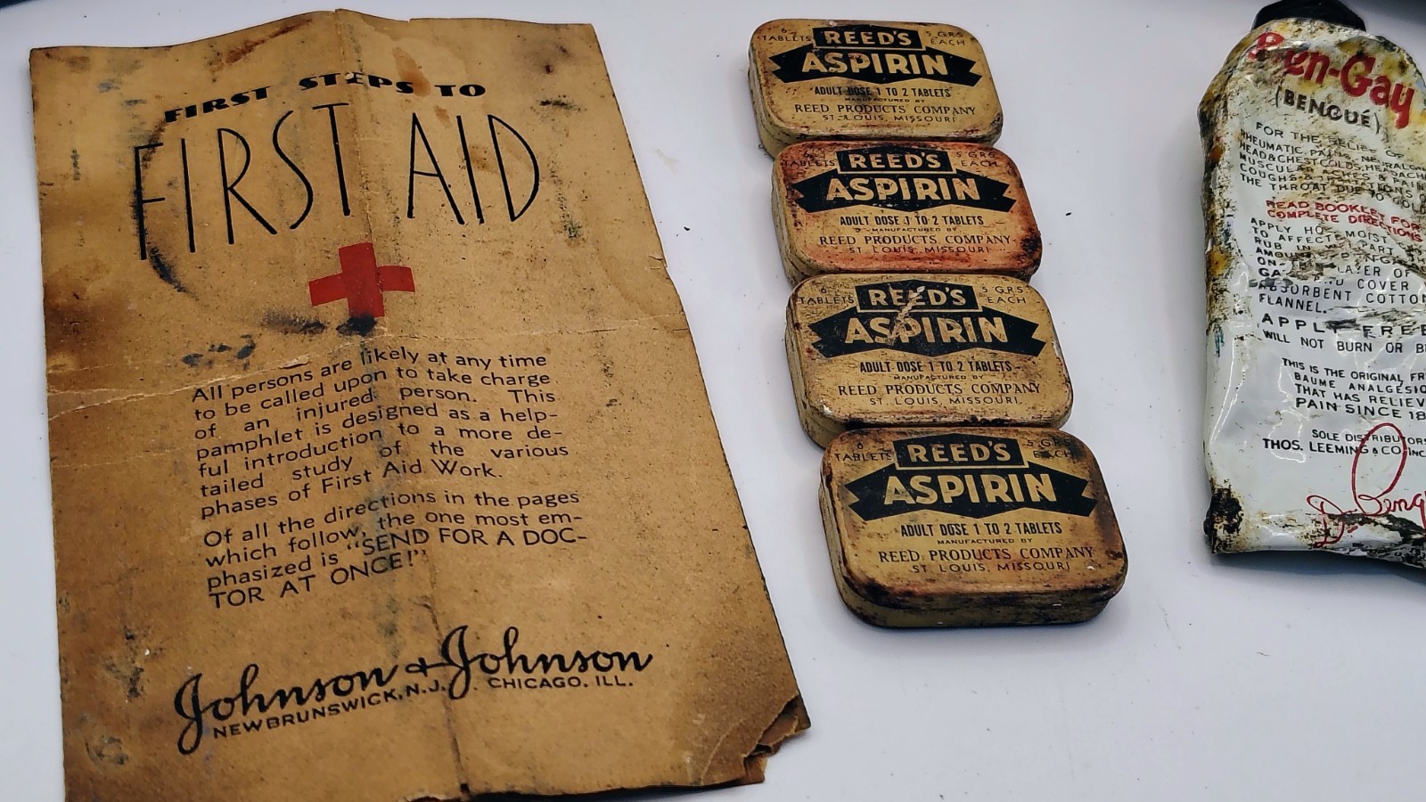 Vintage/Antique First Aid Bandages Bengay Aspirin Johnson & Johnson Walgreens…