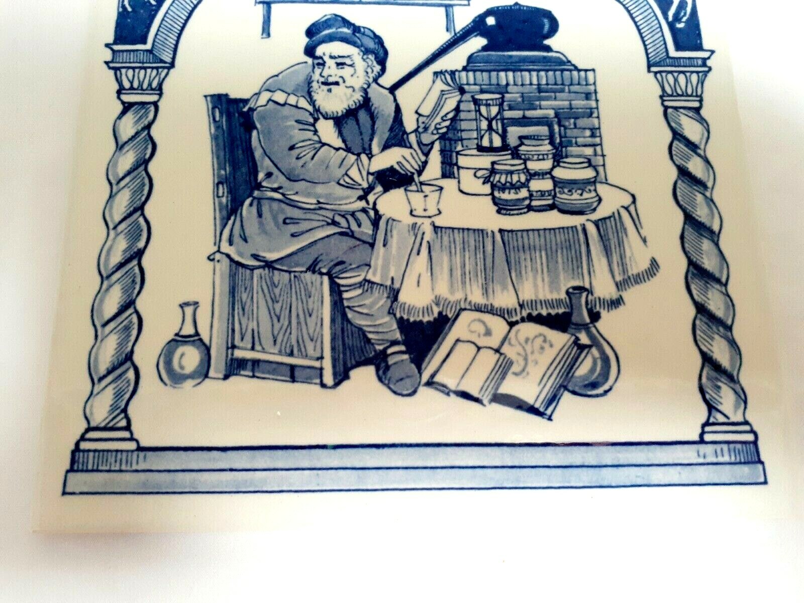 VINTAGE BLUE DELFT HOLLAND HANDMADE PILL TILE BURROUGHS WELLCOME CO. 1984