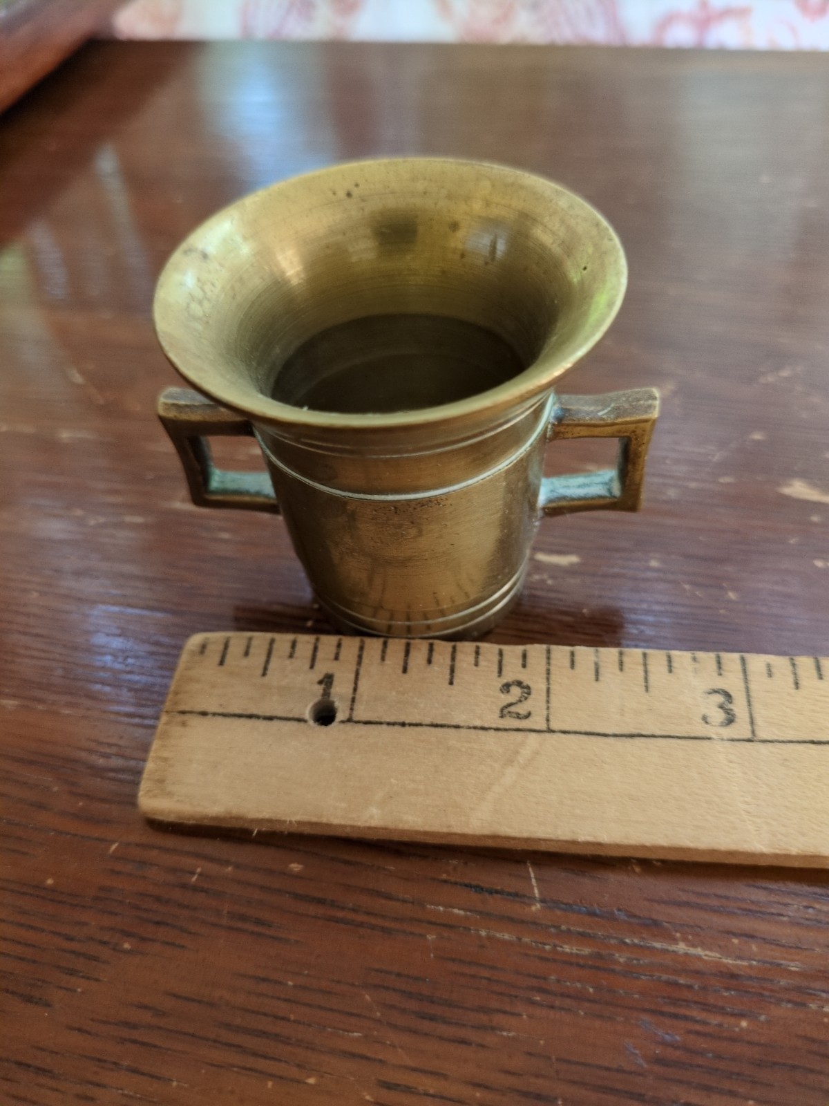 Vintage Brass Small Miniature Double Handled Mortar & Pestle (Bin 20)