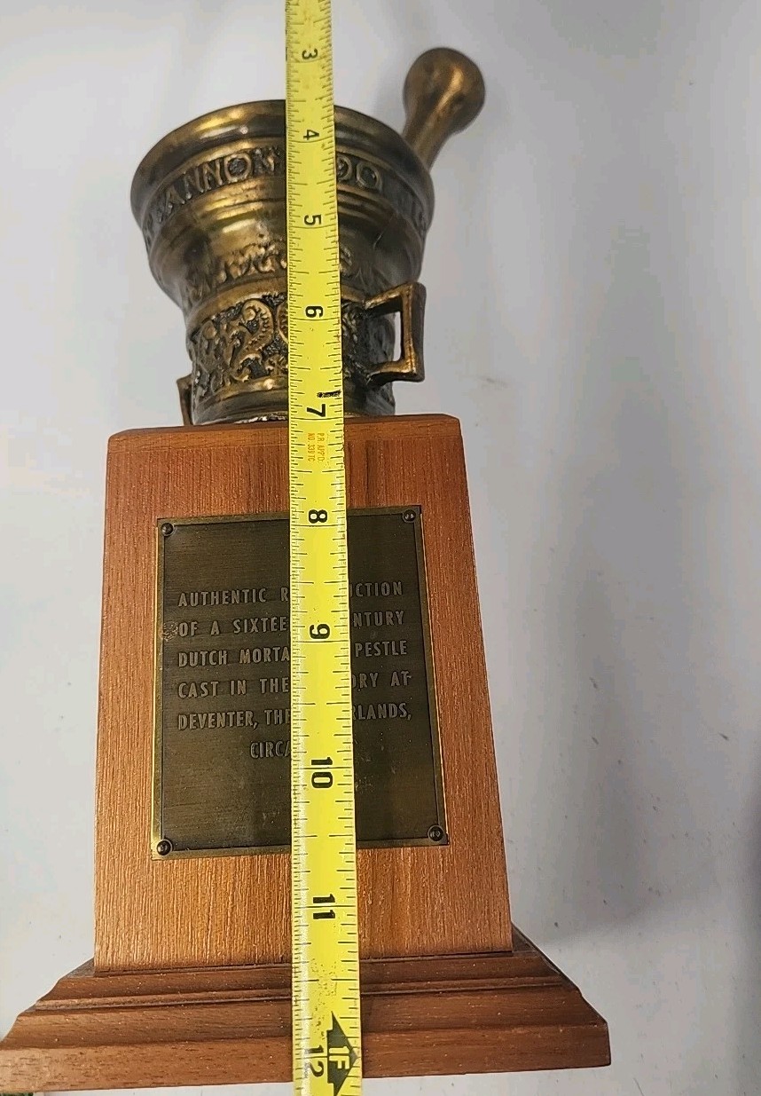 Vintage Original 1956 Rexall Drugs Apothecary Award Mortar Pestle Bronze Dutch