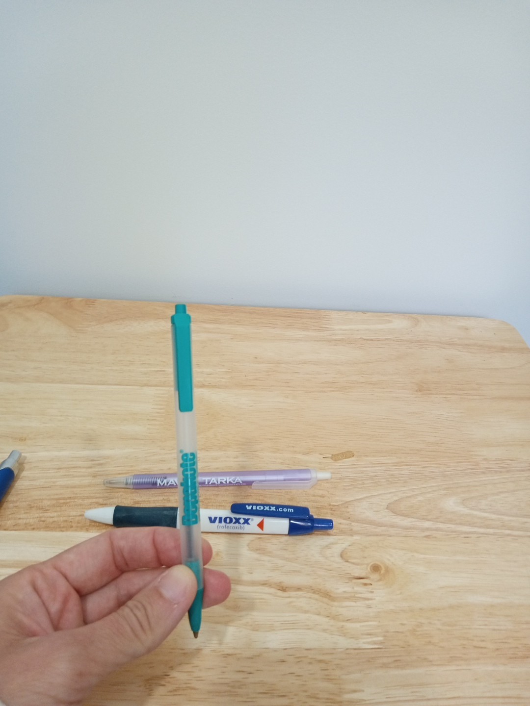 Lot (4) Pharmaceutical / Drug Rep Pens: Depakote, Mavik Tarka, Vioxx, Reminyl