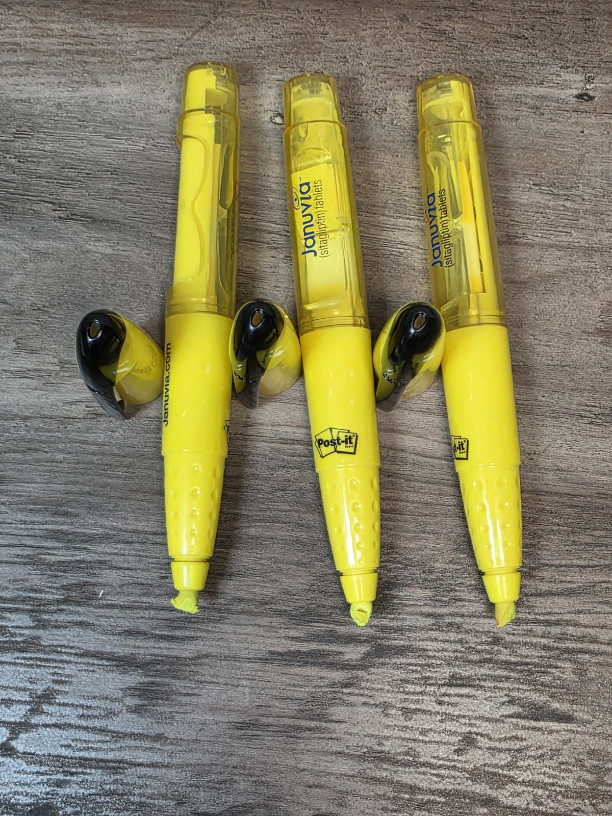 Januvia Post-It Highlighters Pharmaceutical Drug Rep Advertising Yellow Lot Of 3