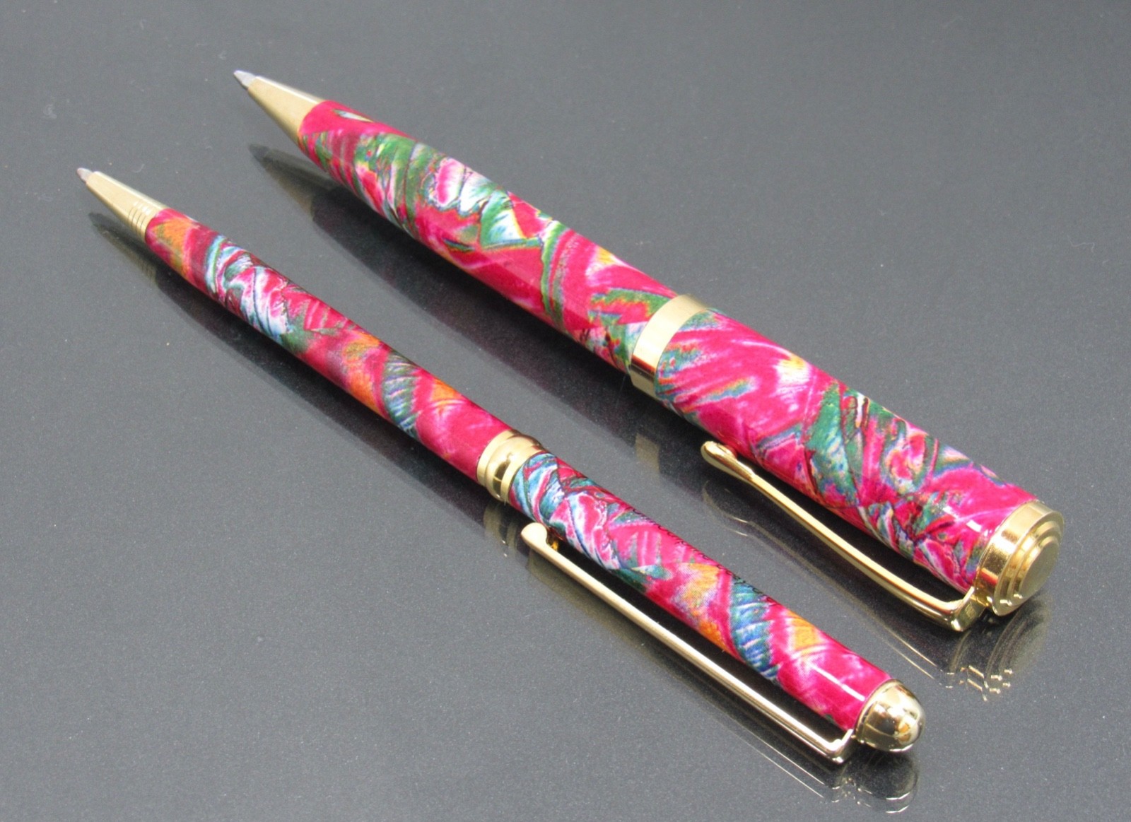 Unique Colorful Norvasc Metal PENS Drug Rep Pharmaceutical Advertising Lot of 2