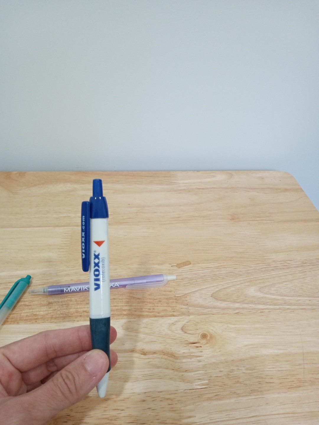 Lot (4) Pharmaceutical / Drug Rep Pens: Depakote, Mavik Tarka, Vioxx, Reminyl