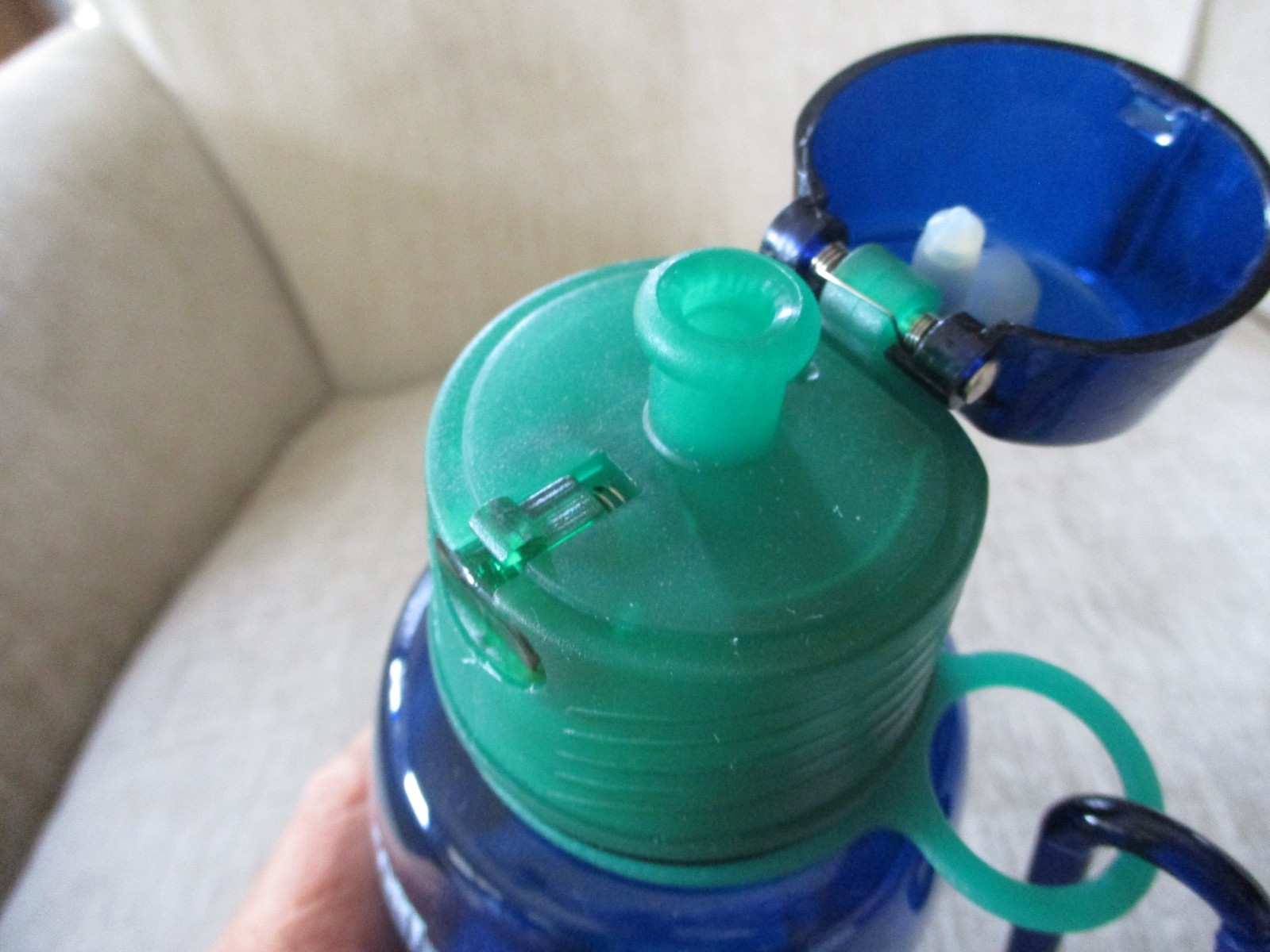 New Blue Rhinocort Pharmaceutical Water Bottle Drug Rep Collectible