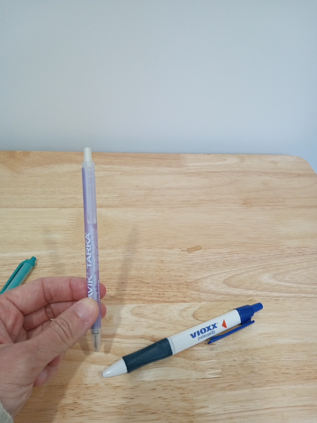 Lot (4) Pharmaceutical / Drug Rep Pens: Depakote, Mavik Tarka, Vioxx, Reminyl
