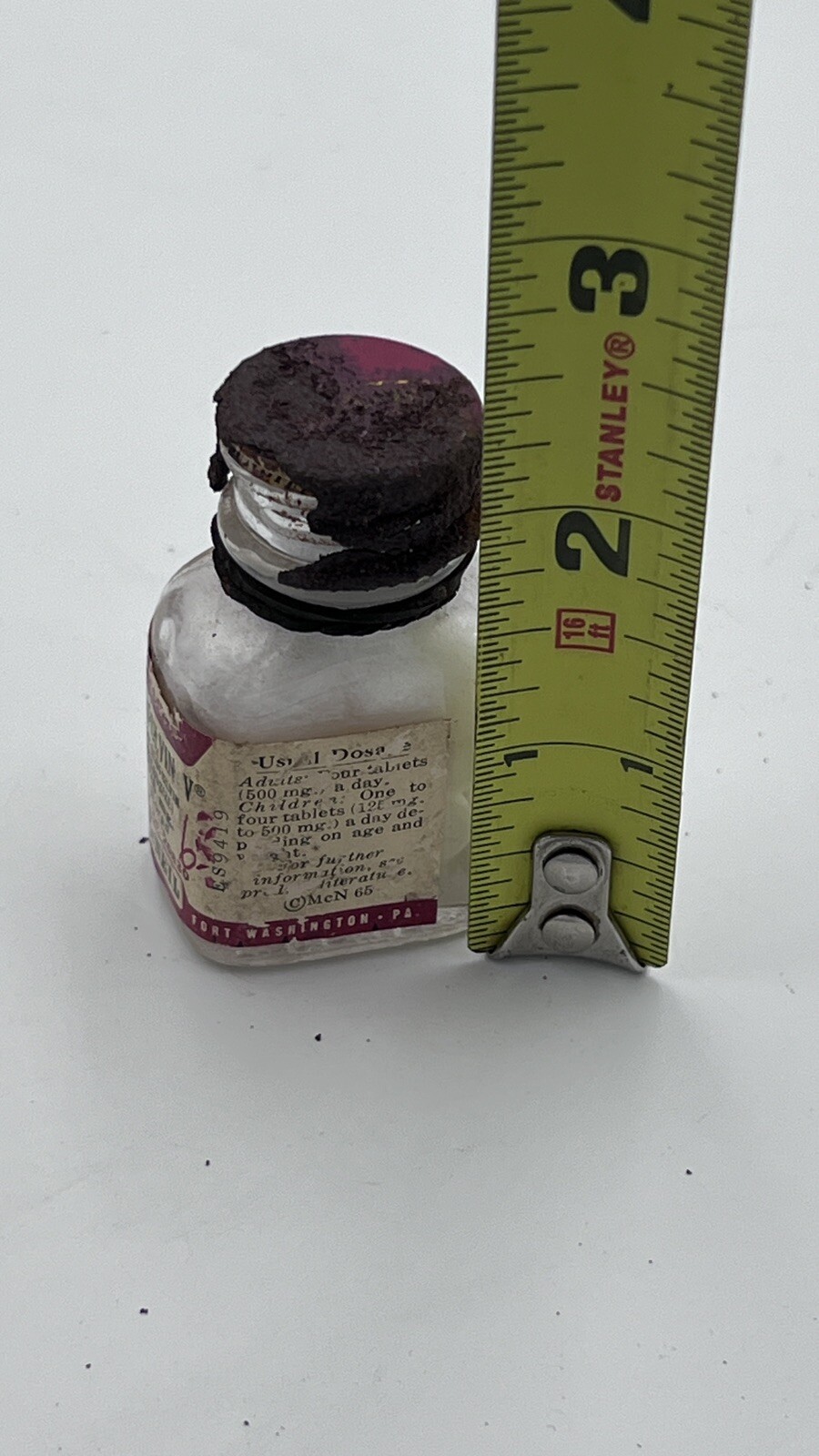 RARE Vintage Grifulvin McNeil Clear Glass Medicine Bottle as display/collectible
