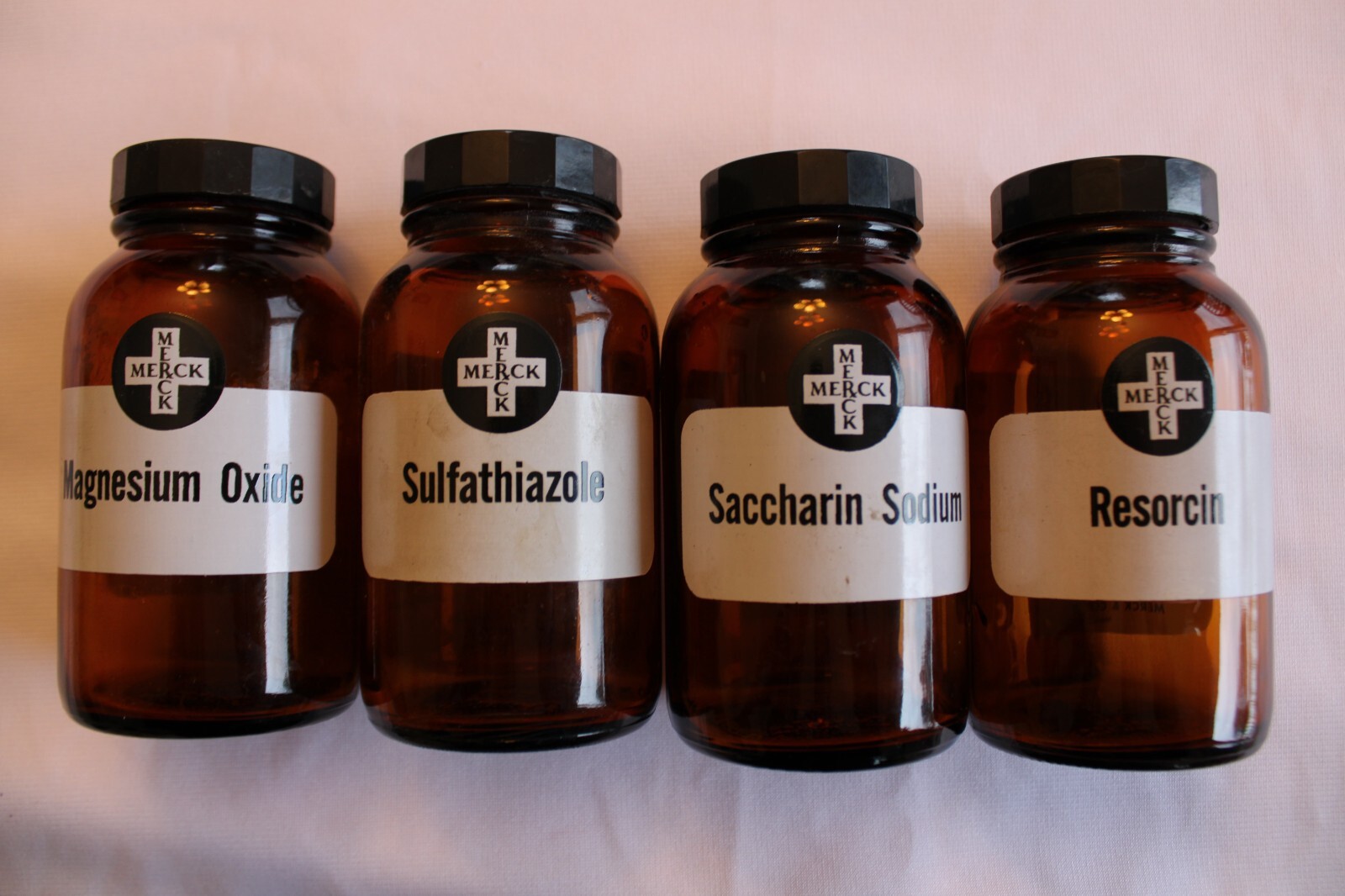 LOT OF 4 VINTAGE AMBER MEREK PHARMACEUTICAL APOTHECARY-MEDICINE BOTTLES 5″ JARS