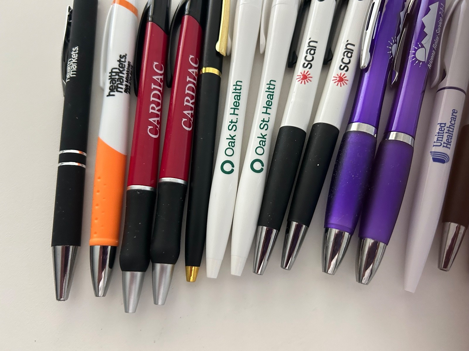 30 Lot Promo PENS Healthcare,Medical Service, Aging,Senior Living,Funeral,Health