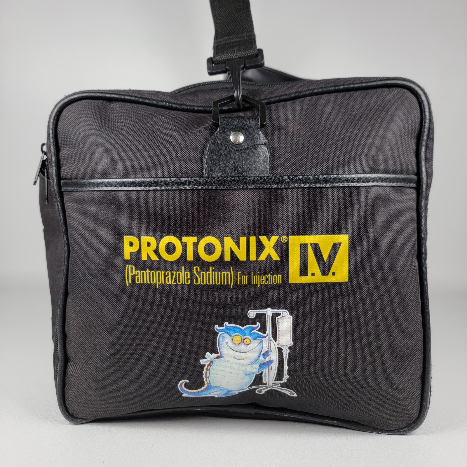 Protonix Pharmacy Drug Rep Large Duffel Travel Bag Luggage Multi Compartment