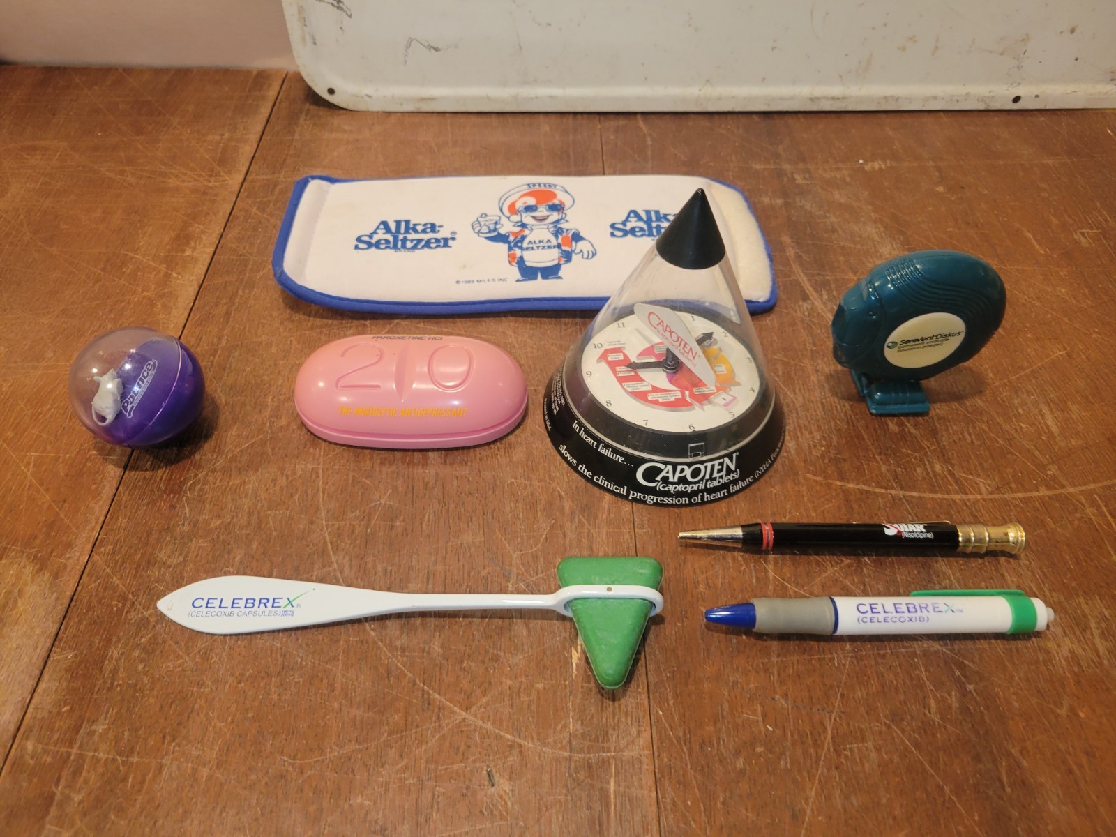 Vtg Drug Rep Pharmaceutical Pens Serevent Capoten Clock Medical Advertising More