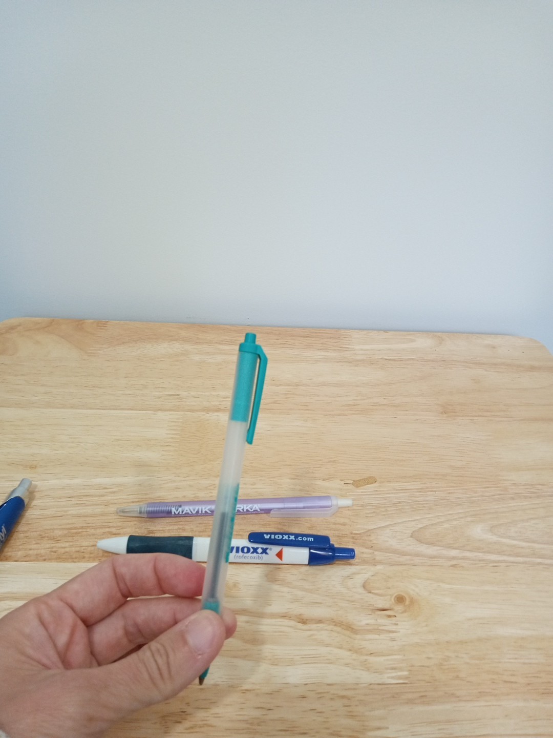 Lot (4) Pharmaceutical / Drug Rep Pens: Depakote, Mavik Tarka, Vioxx, Reminyl