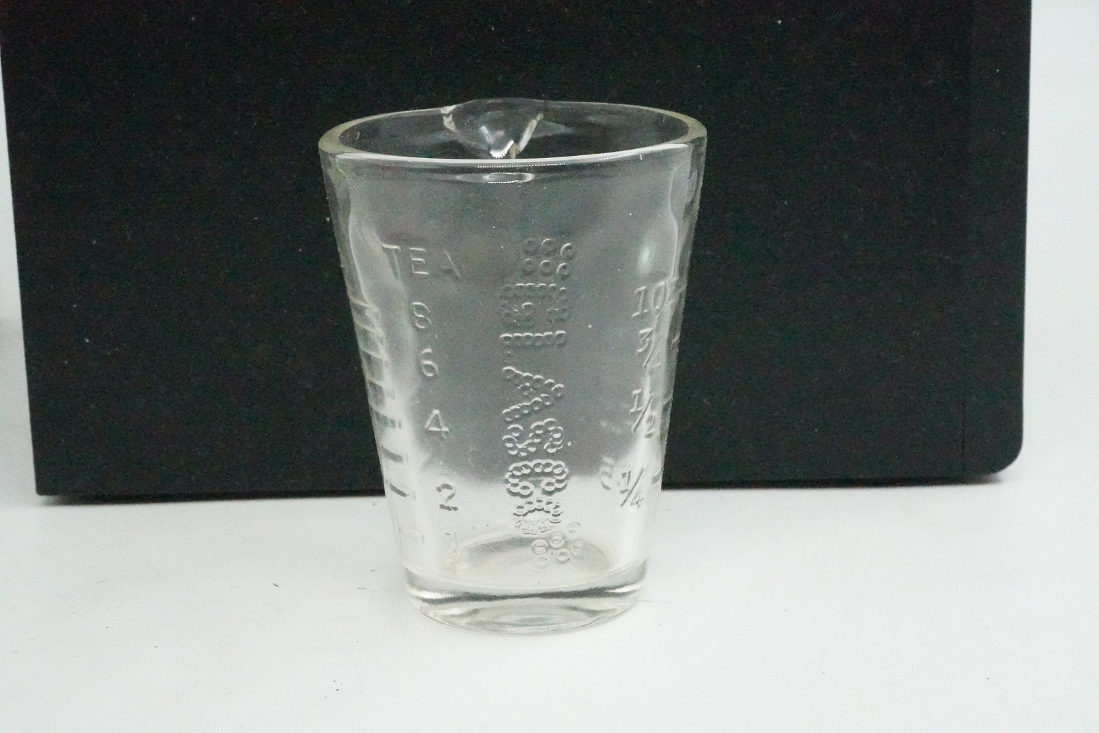 Apothecary Glasco Dose Measurement Glass Cup w/ Spout