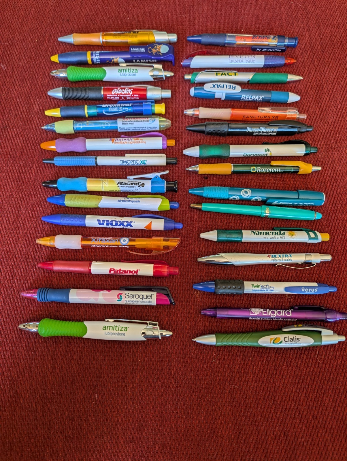 Lot of 30 Vintage Pharmaceutical Drug Rep Promotional Pens Cialis, Lipitor
