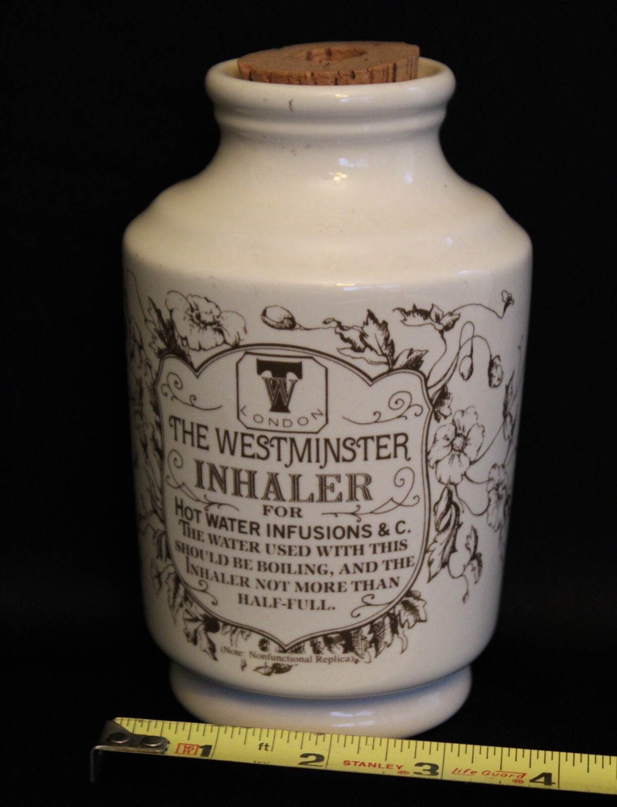 VINTAGE PHARMACEUTICAL ELI LILLY WESTMINSTER INHALER w/THE STORY OF INHALERS