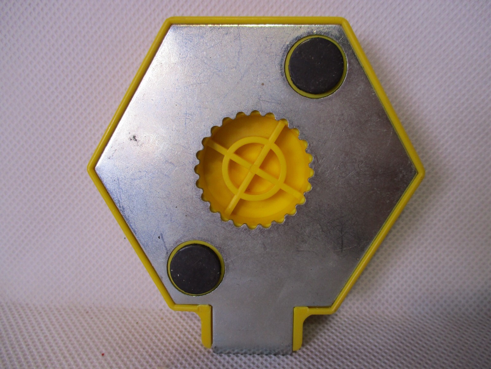 Clinoril (Sulindac MSD) Yellow Magnetic Pill Bottle Opener Pharmaceutical Rep