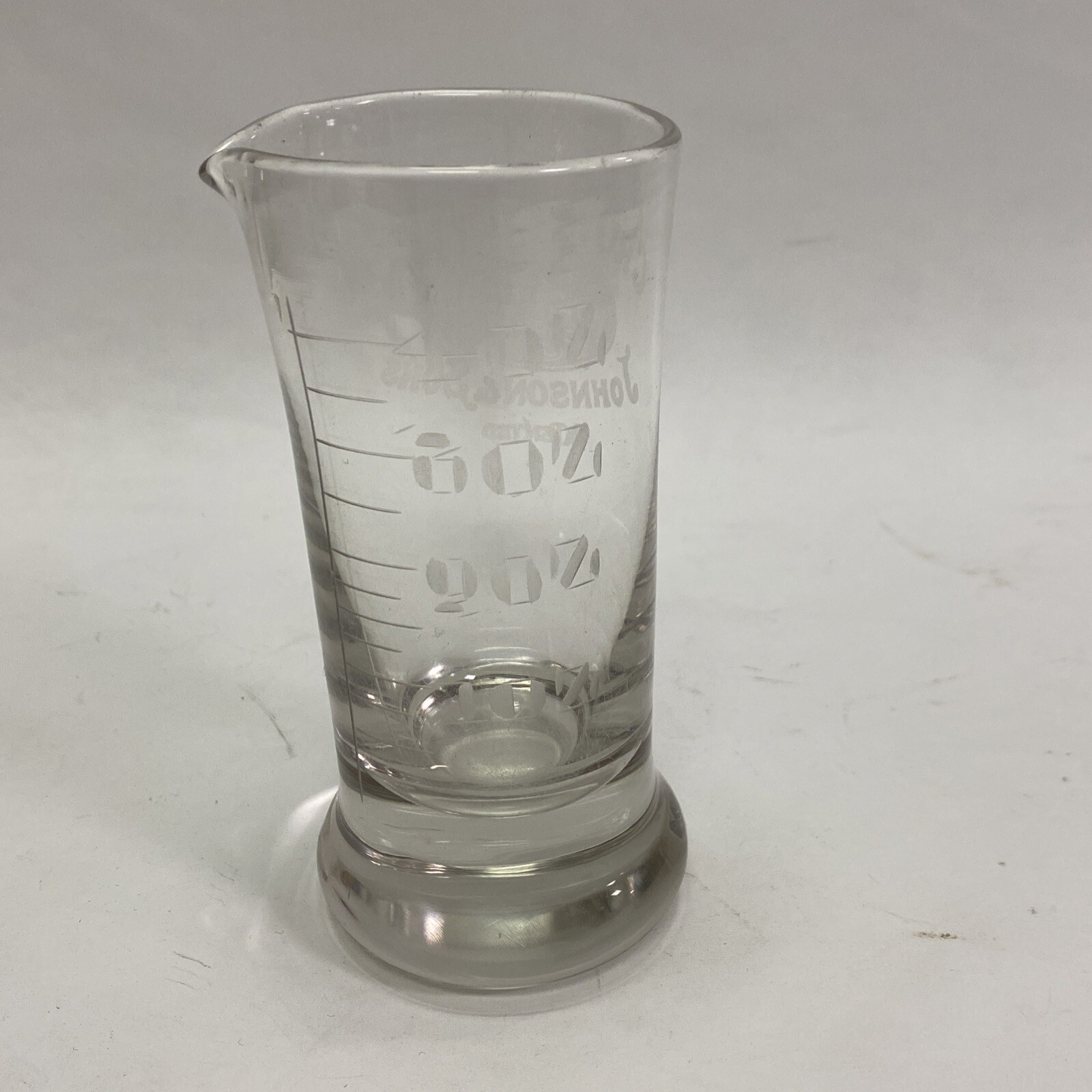 VTG PHARMACY APOTHECARY GLASS BEAKER 4 OZ JOHNSON AND SONS CRUSHMETER MEASURE
