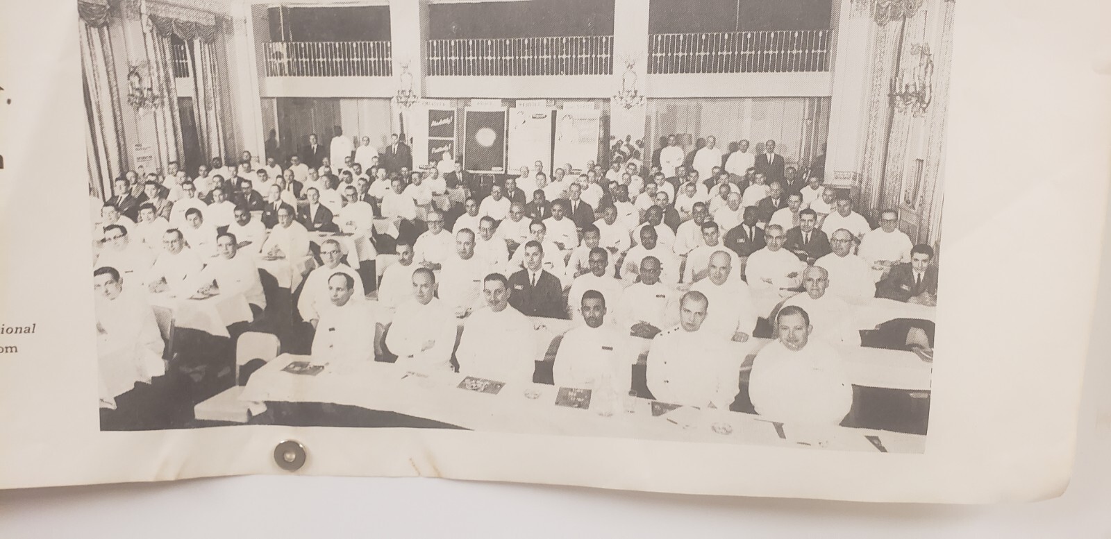 PHARMACY HISTORY WALGREENS CHICAGOLAND CHICAGO IN POSTER 1965 AFRICAN AMERICAN