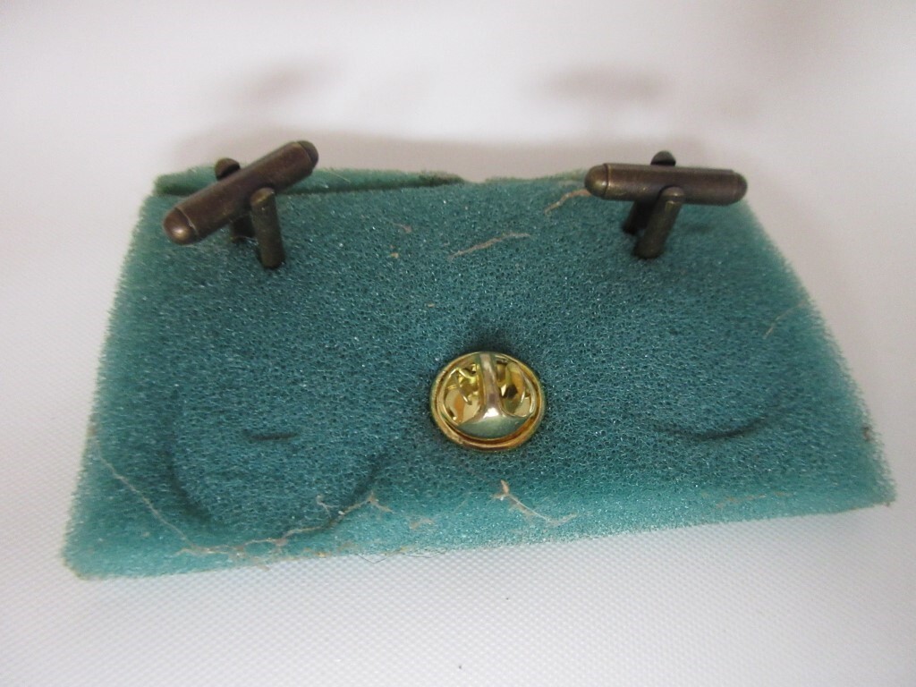 Vintage Schering Laboratories Pharmacy Cuff Links “Most Trusted Profession”