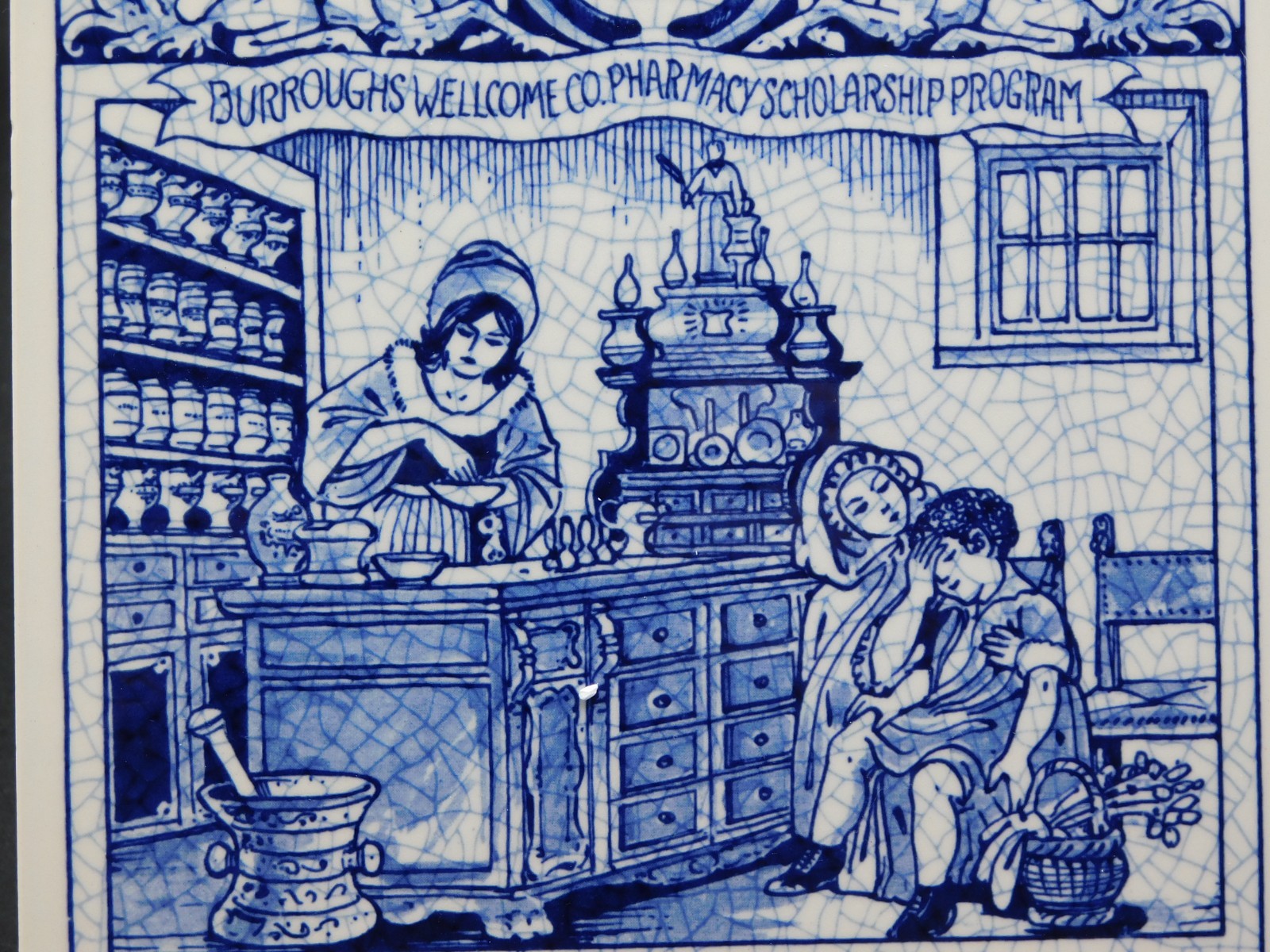 Delft Porcelain Pharmacy Pill Tile Burroughs Wellcome Scholarship Apothecary