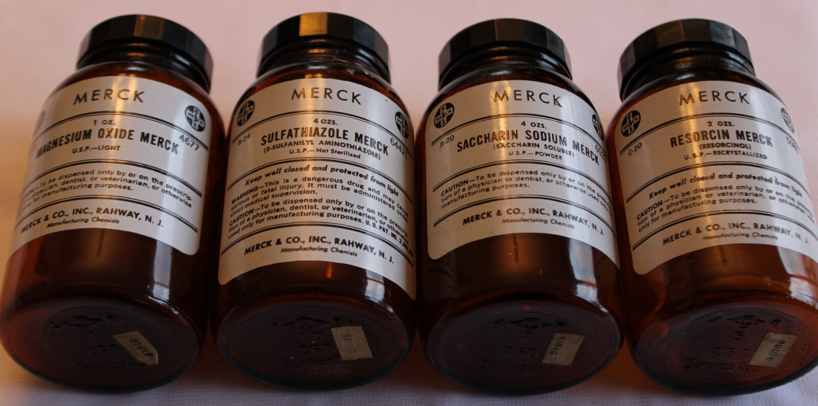LOT OF 4 VINTAGE AMBER MEREK PHARMACEUTICAL APOTHECARY-MEDICINE BOTTLES 5″ JARS