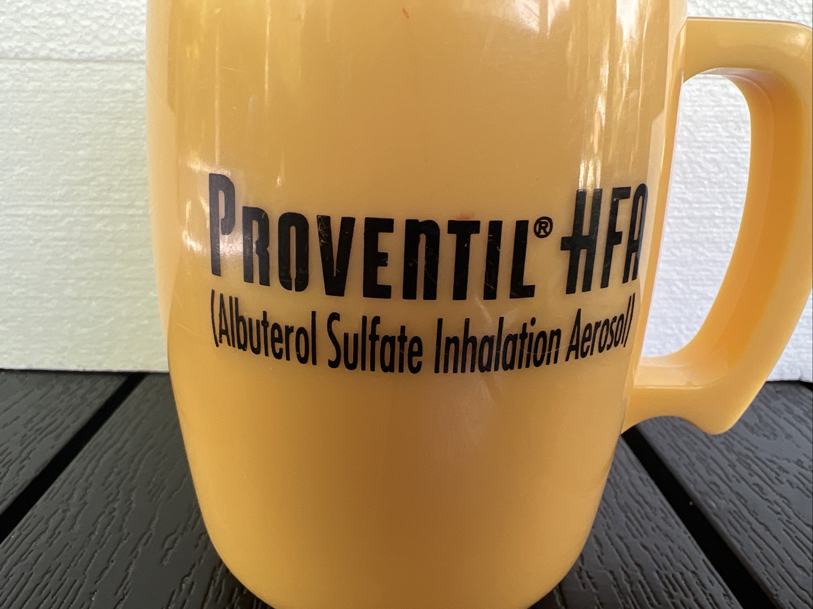 NEW Proventil HFA Yellow Plastic 16 oz Coffee Mug Pharmaceutical Rep USA Unused