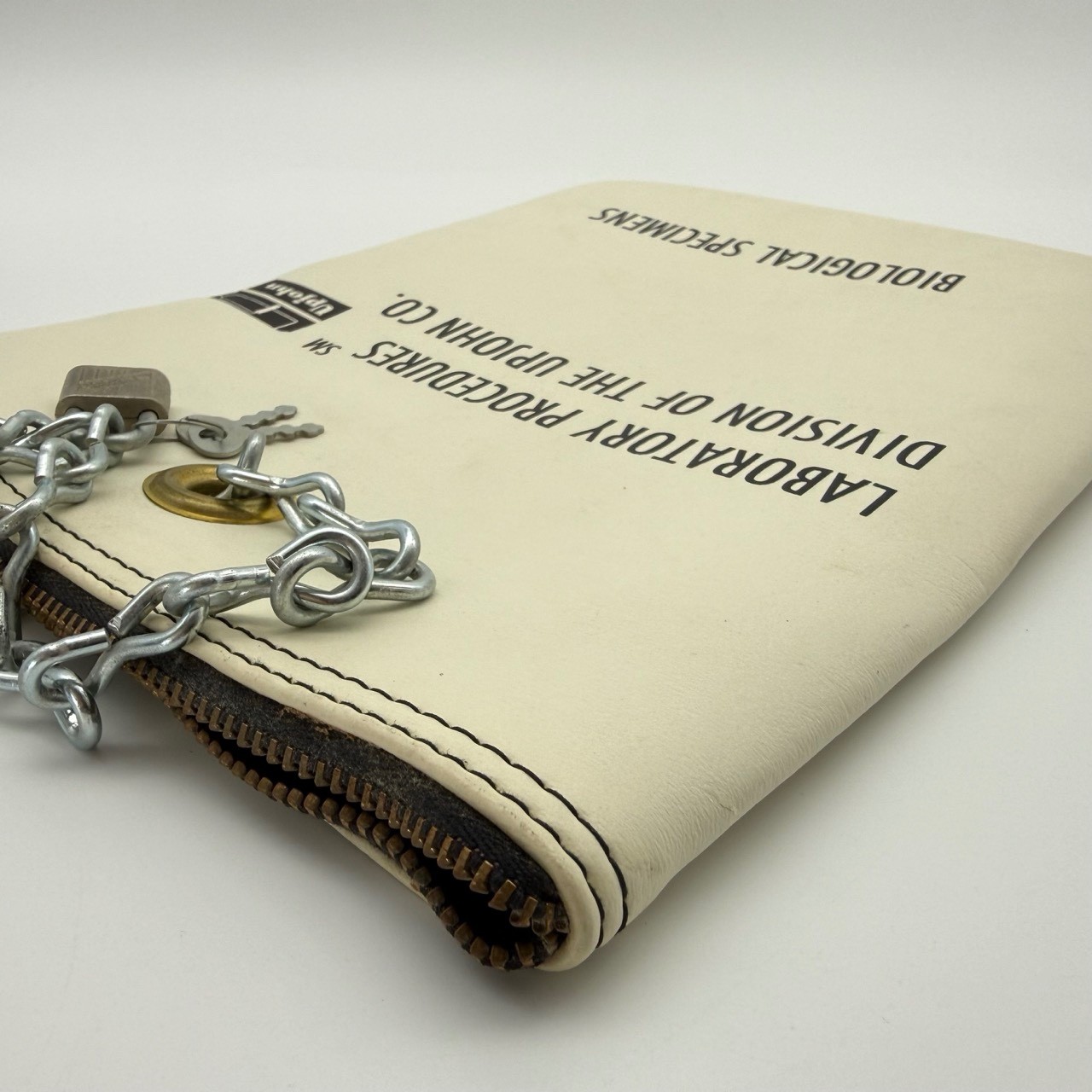 Vintage Upjohn Laboratory Specimen Pouch w/ Chain & Lock – Medical History