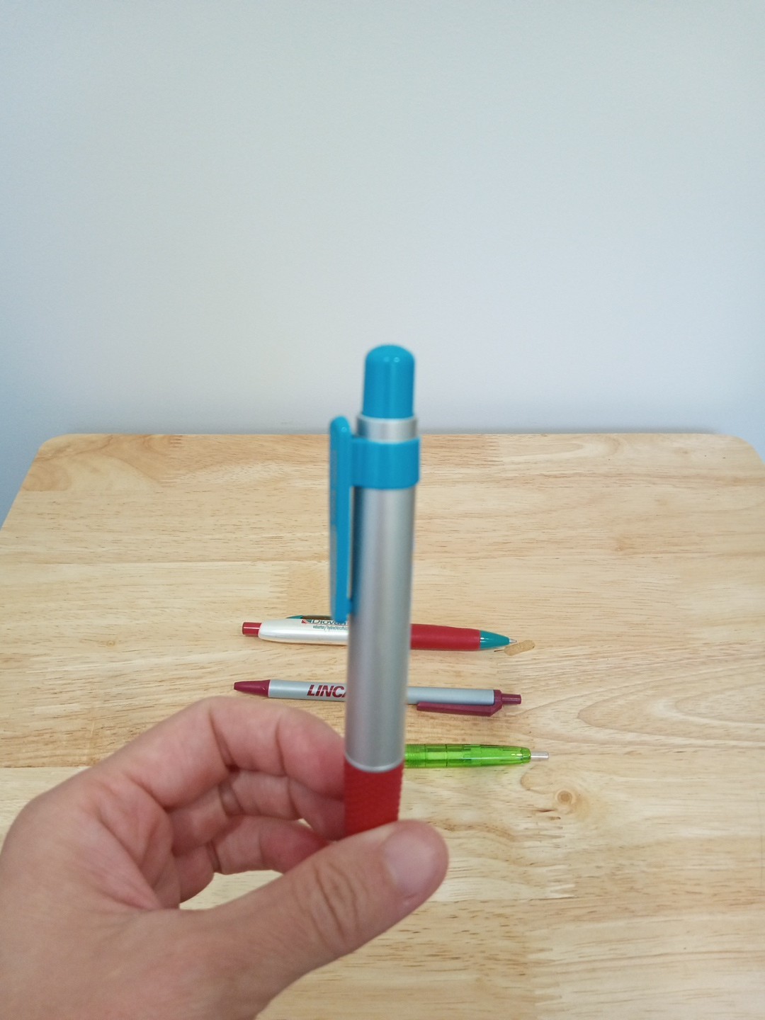 Lot (4) Pharmaceutical / Drug Rep Pens – Lincare, Avandia, Bextra, Diovan