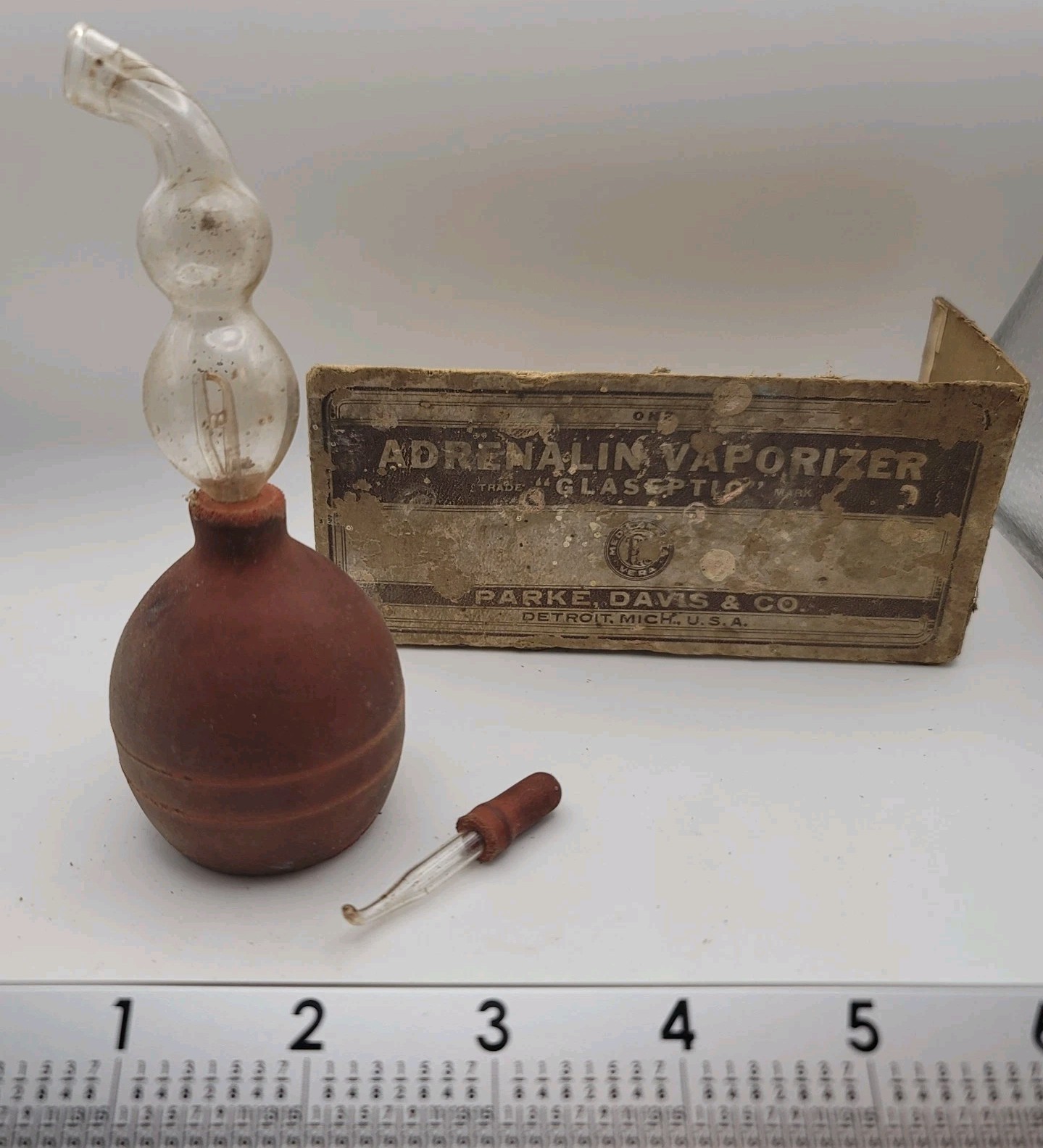 PARKE DAVIS Adrenalin Vaporizer Vintage Glass Medical Device with Box Rare