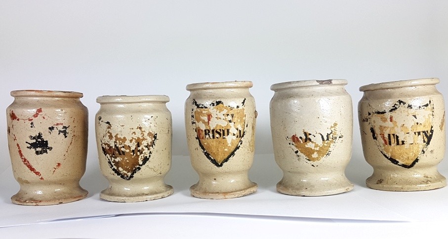 5 Rare Pharmacy Vessels / Cups, Ceramic, Southern Germany, About 1850 AL479