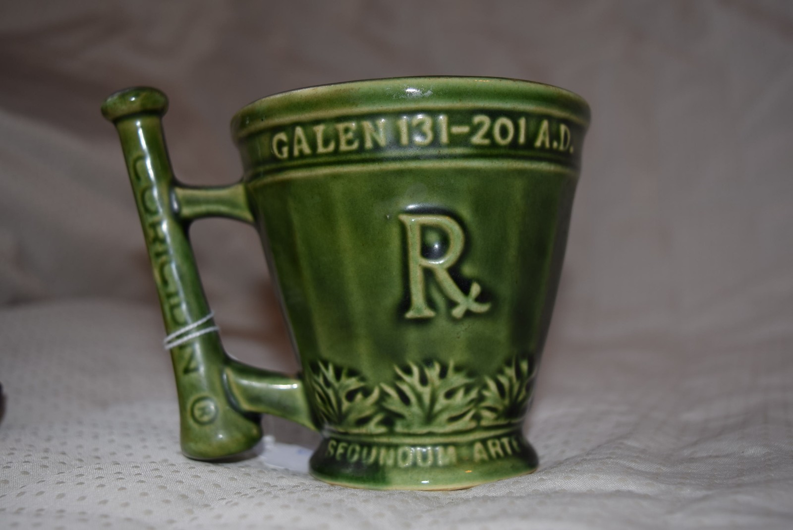 Vtg McCoy Art Pottery Galen Pharmacy Mortar & Pestle 4″ Mug Schering GREEN 51170