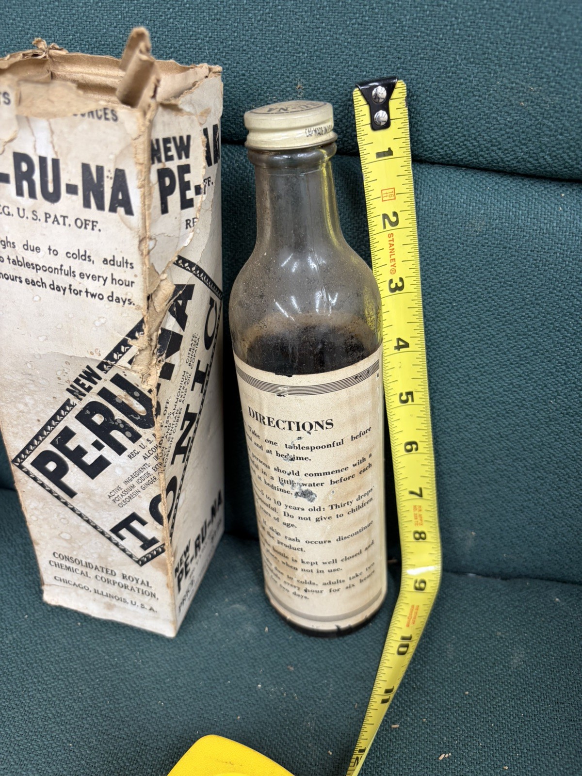 **RARE**1950’s Pe-Ru-Na Iron Tonic Chicago Ill 8 5/8 ” CLEAR Medicine bottle**