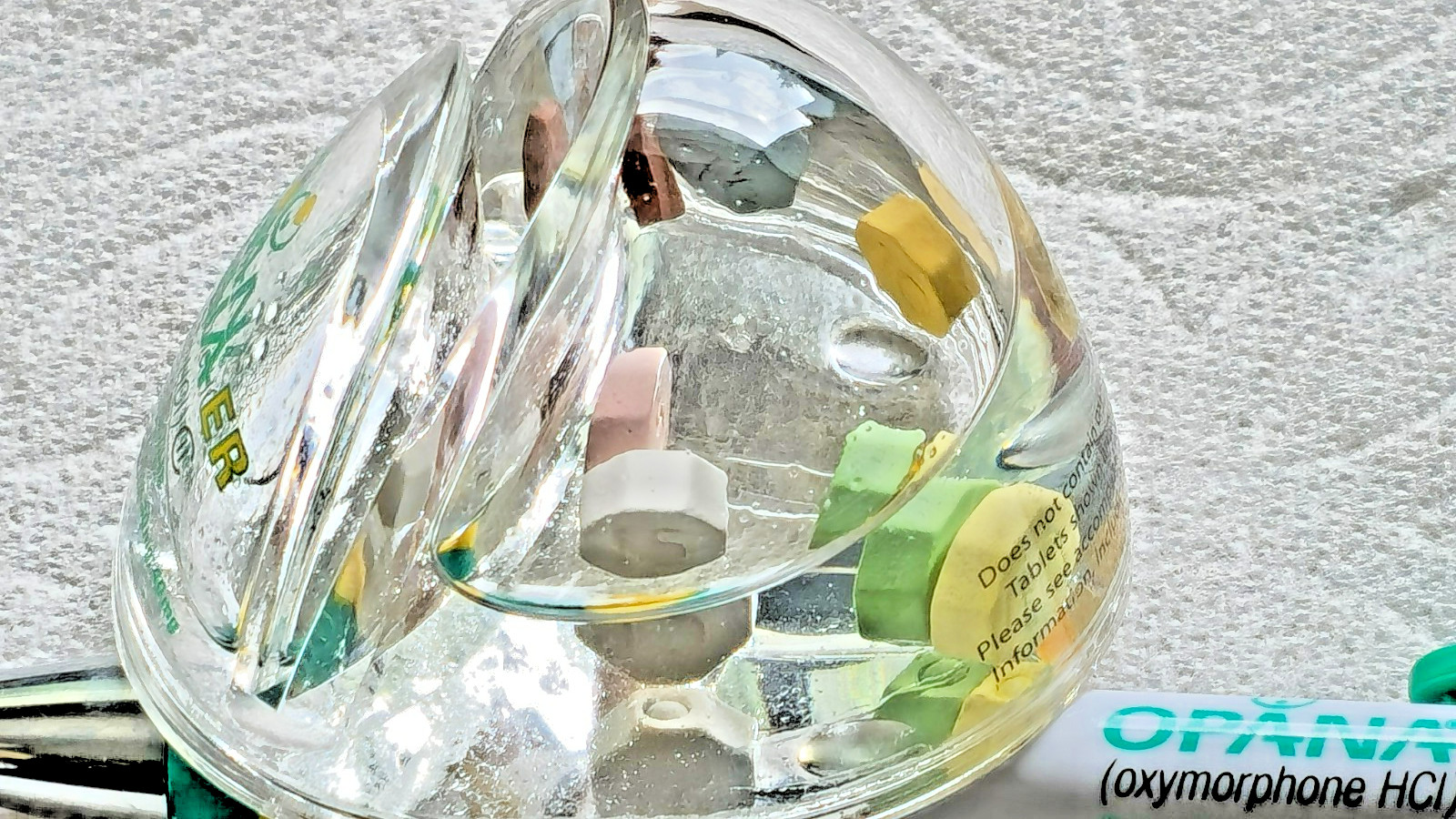 Opana ER Oxy Floating Paperweight & Collectible Pen Set Drug Rep Pharmaceutical